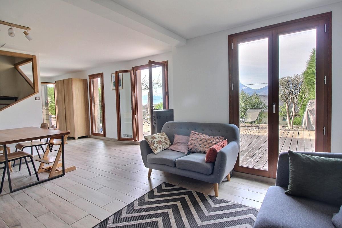 SAINT-JEAN-D'ARVEY Maison Saint-Jean-d'Arvey 5 pièces 102 m2 6