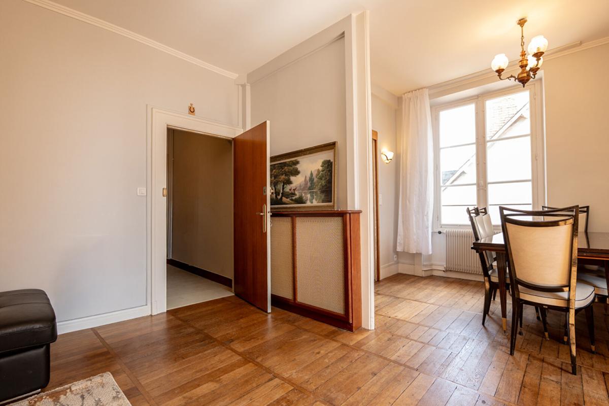 BLOIS LIEUX UNIQUES ® x PROPRIÉTÉS PRIVÉES PROPOSE APPARTEMENT HYPER-CENTRE DE BLOIS 77 M² 7