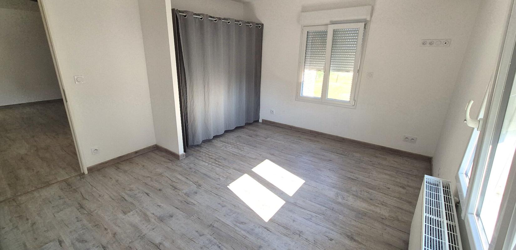 ECLARON-BRAUCOURT-SAINTE-LIVIERE Belle Demeure Contemporaine ou Maison de Caractère en Pierre de 181m² entièrement rénovée avec sa vaste Cour, Terrasse et Terrain clos, arboré et Constructible de 1821 m² 13