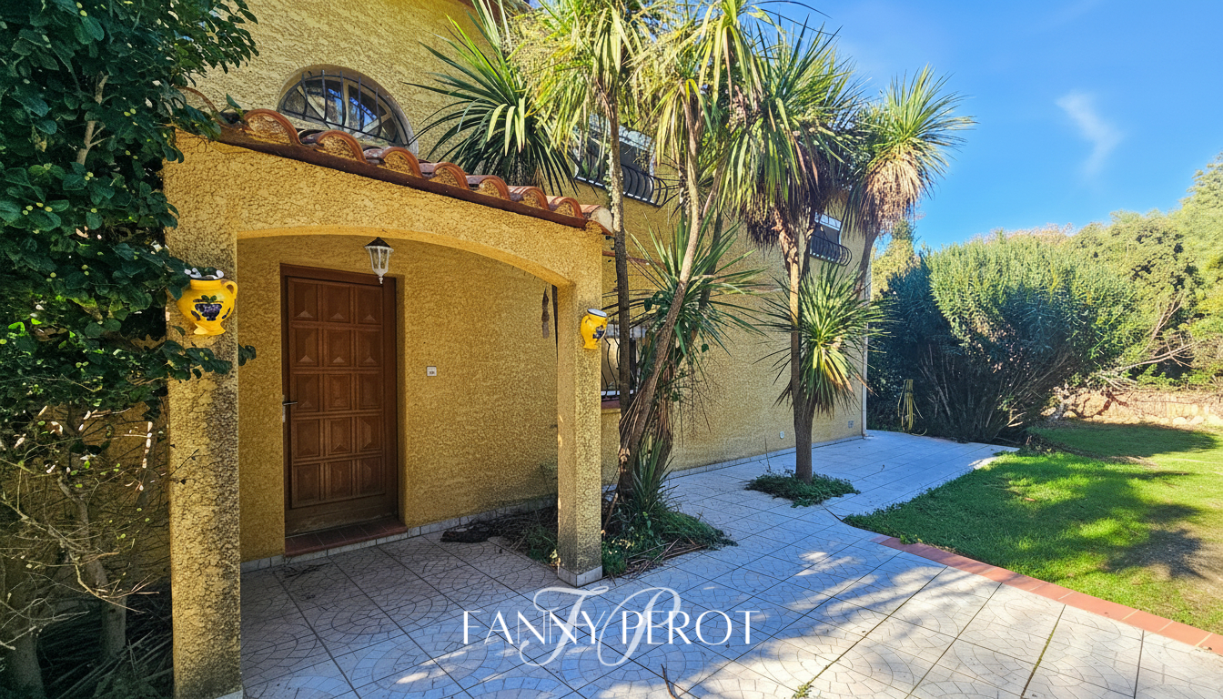 ARGELES-SUR-MER A Argelès, maison de caractère de 220 m² sur grande parcelle arborée avec piscine 4
