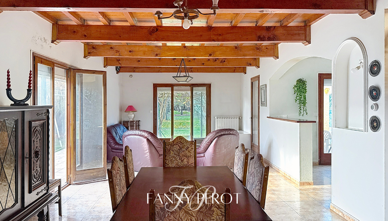 ARGELES-SUR-MER A Argelès, maison de caractère de 220 m² sur grande parcelle arborée avec piscine 6