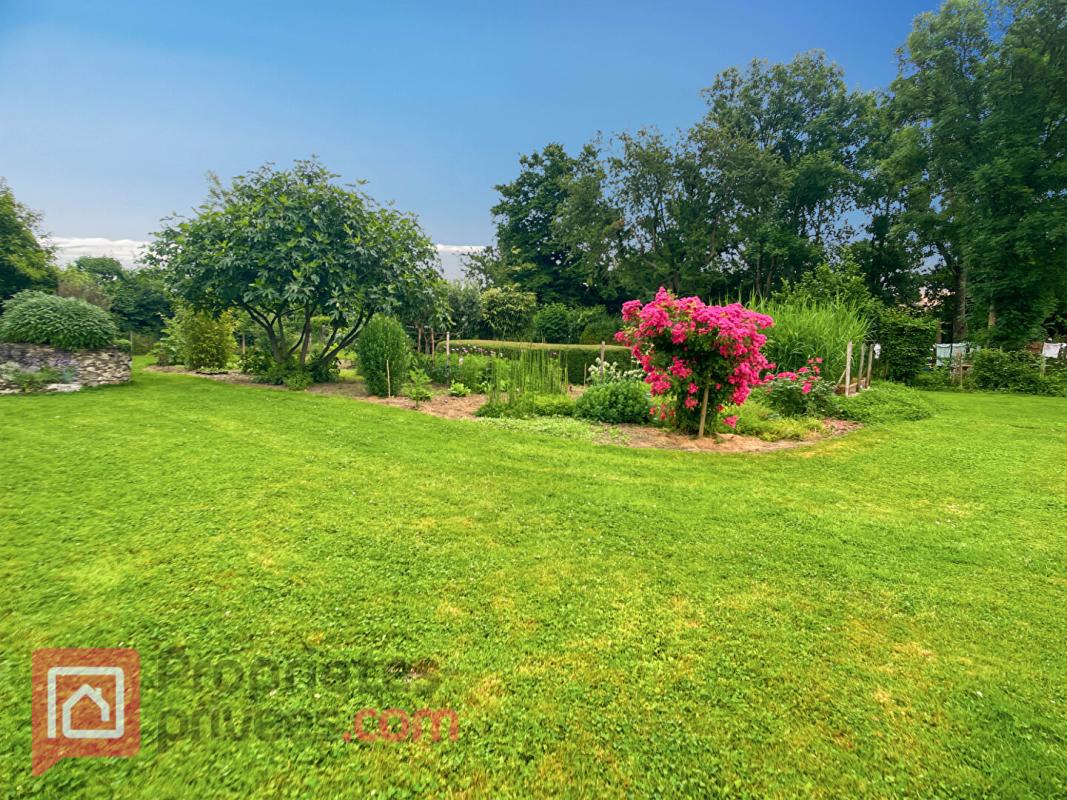 MONTIGNY-LA-RESLE Maison Montigny La Resle 7 pièce(s) 204 m2 10