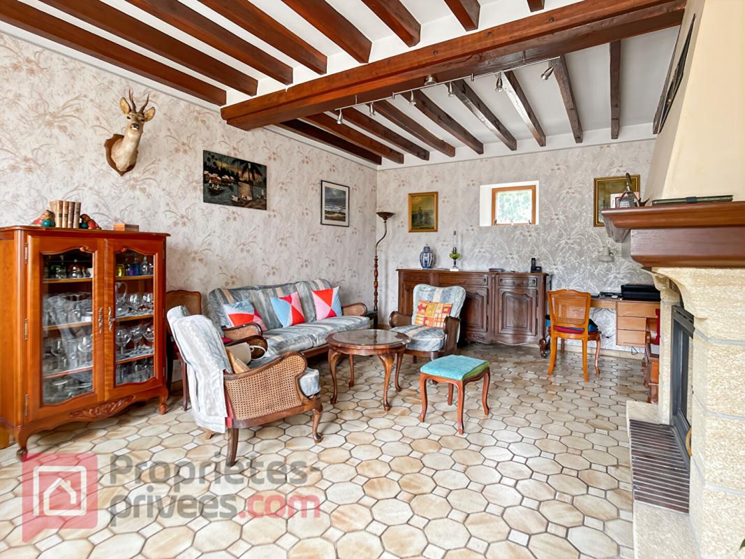 MONTIGNY-LA-RESLE Maison Montigny La Resle 7 pièce(s) 204 m2 3