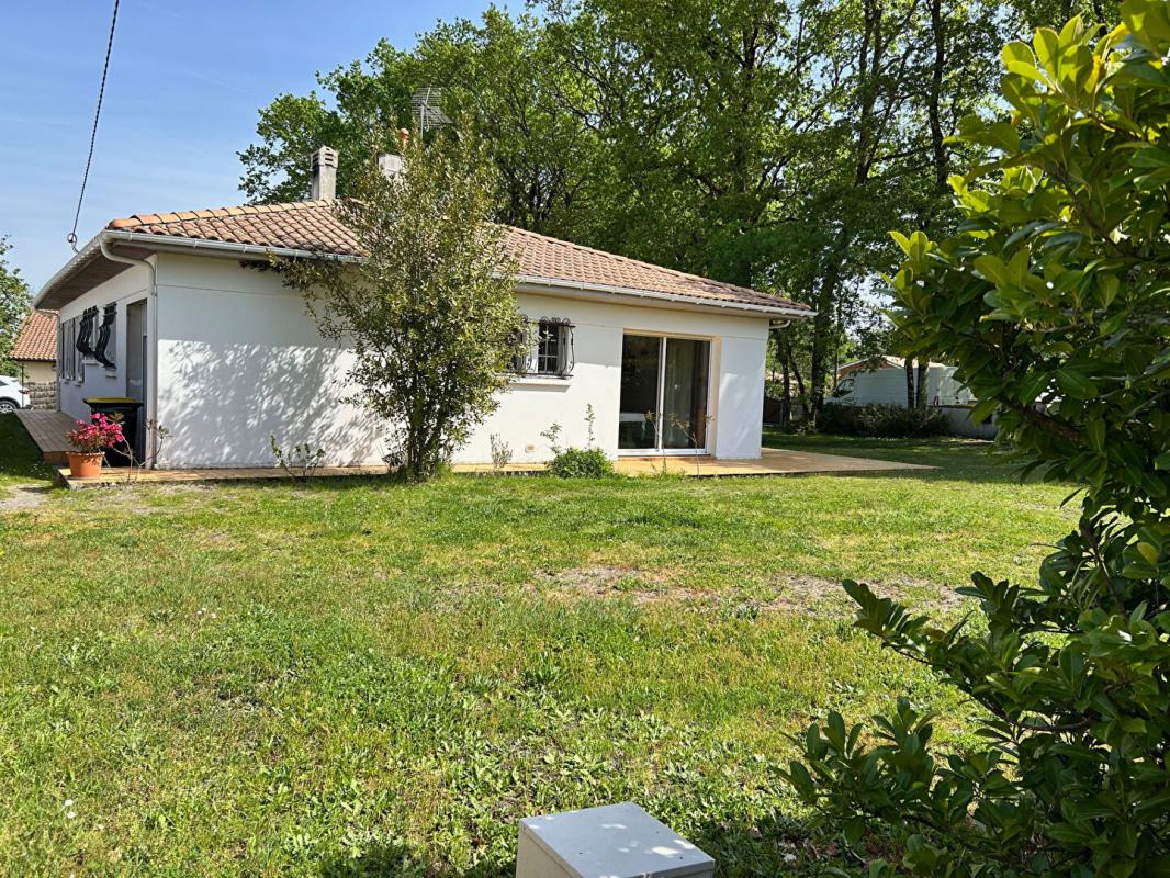 BLANQUEFORT Maison Lafon Mr  et Mme 3