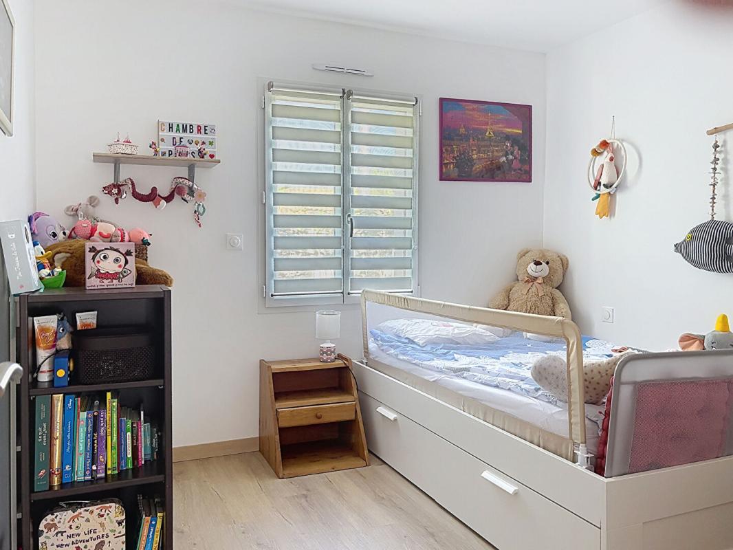 SAINT-JEAN-DE-LIVERSAY Maison de plain-pied de 2023 -107 m2 - 4 chambres - Jardin paysagé - Classe énergie A - Garage 8