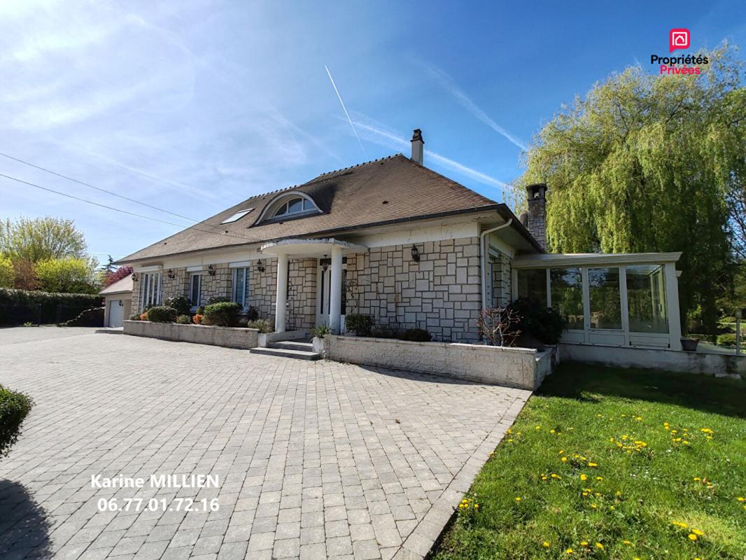 IVRY-LA-BATAILLE IVRY LA BATAILLE 27540 Maison individuelle avec véranda chauffée - 1 étage - 4 chambres - Double garage - Quart port - Piscine Hors Sol Chauffée - Terrain - 416000  HAI 2