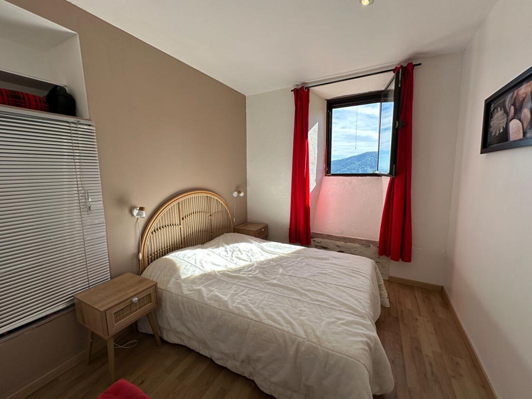 SAINT-ANDRE-LACHAMP Maison Saint Andre Lachamp 16 pièce(s) 300 m2 15