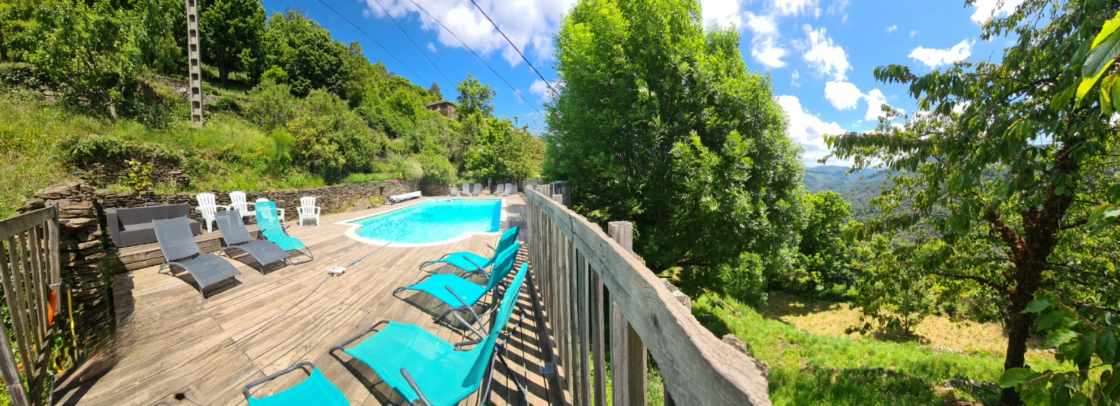 SAINT-ANDRE-LACHAMP Maison Saint Andre Lachamp 16 pièce(s) 300 m2 2