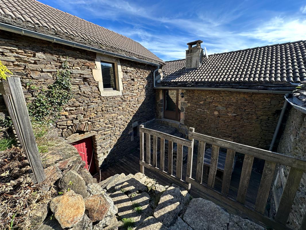 SAINT-ANDRE-LACHAMP Maison Saint Andre Lachamp 16 pièce(s) 300 m2 4