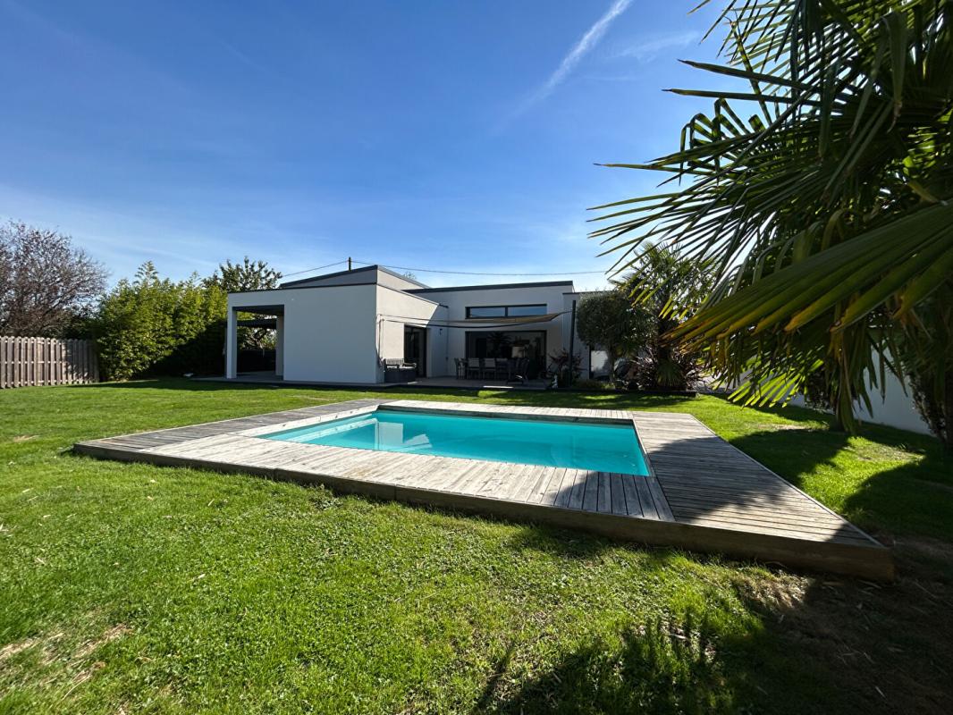 DIVATTE-SUR-LOIRE Maison La Chapelle Basse Mer 7 pièce(s) 190 m2 2