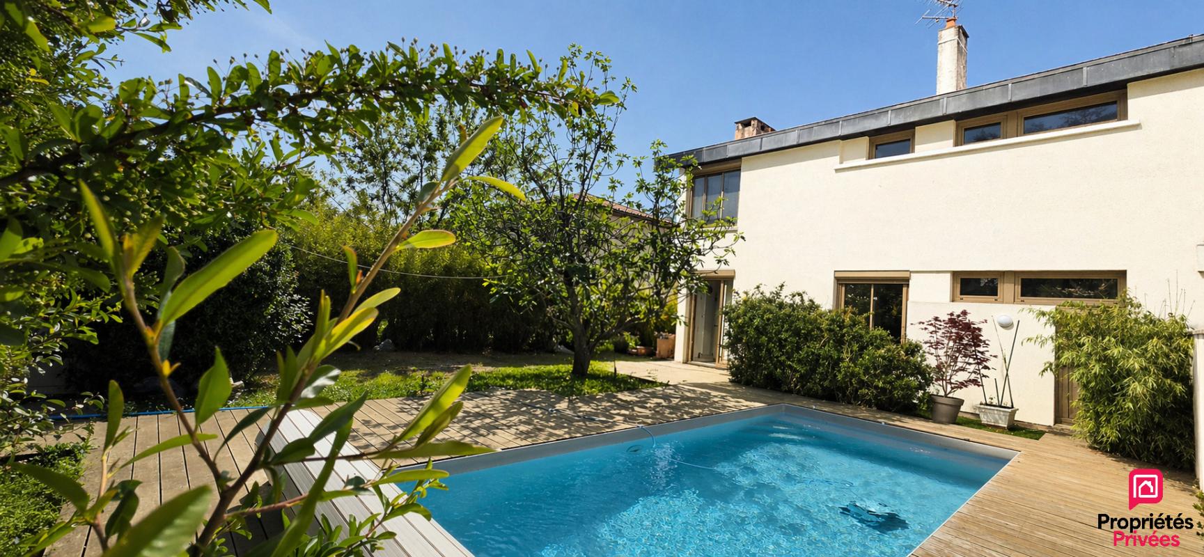 LE BOUSCAT LE BOUSCAT - Maison familiale avec jardin, piscine chauffée et garage 1