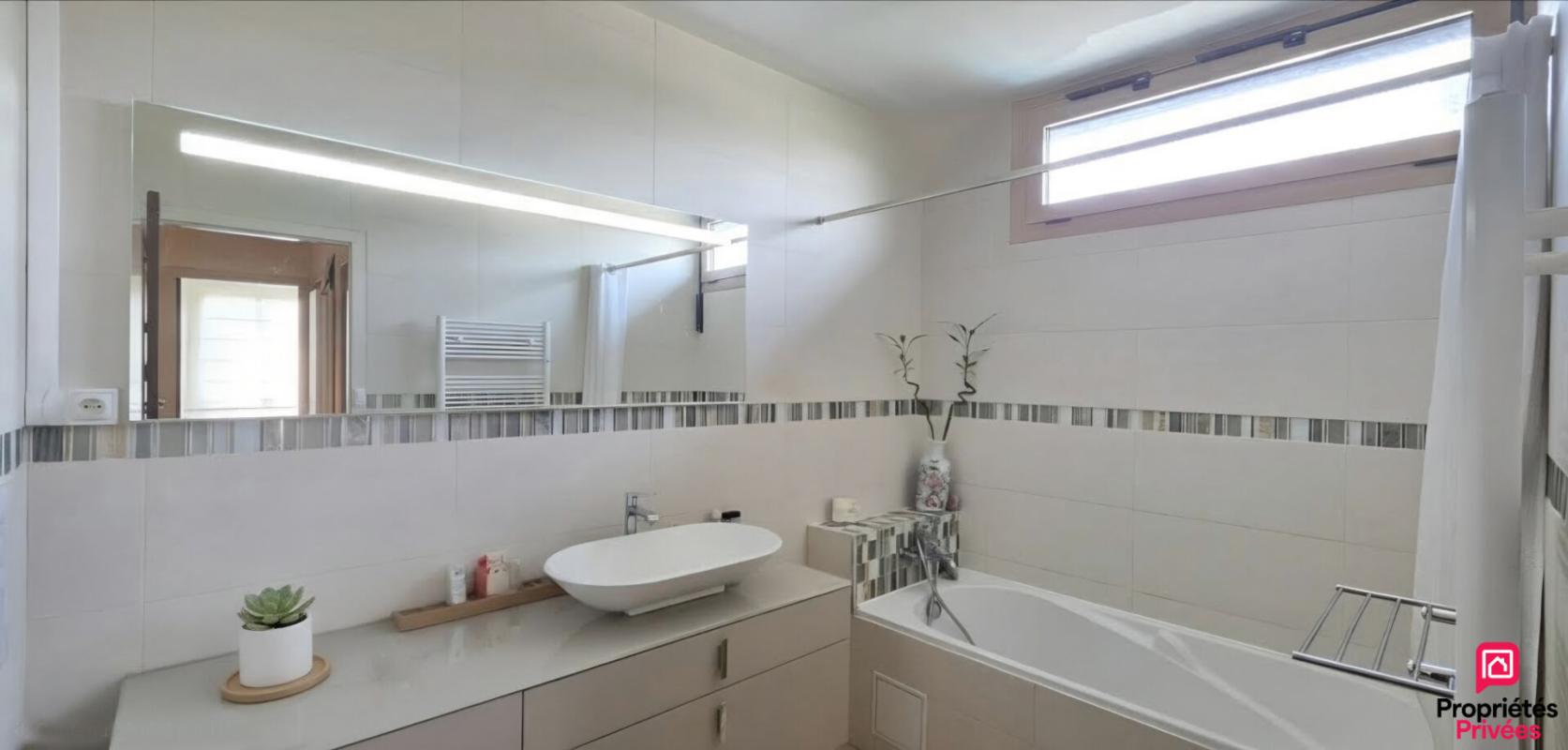 LE BOUSCAT LE BOUSCAT - Maison familiale avec jardin, piscine chauffée et garage 8