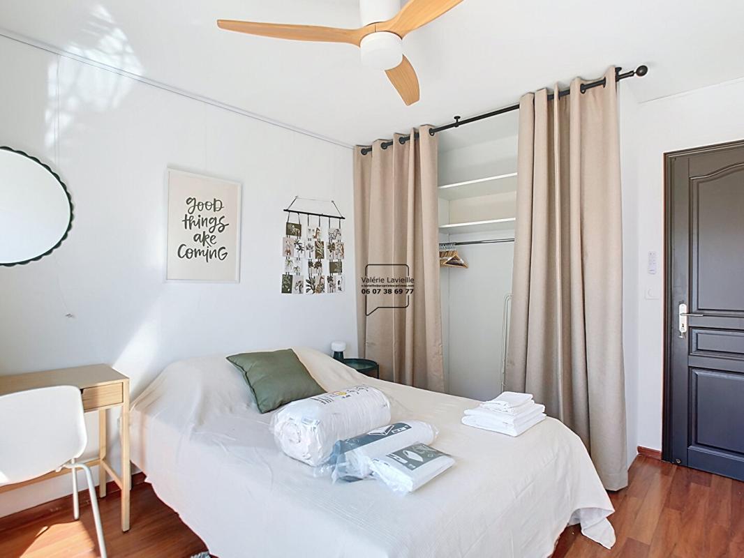 MARSEILLE-1ER-ARRONDISSEMENT Marseille (13001) - BOURSE - VIEUX PORT - T4/5 - location meublée  - 91 m2 - Vue Panoramique et balcons 15