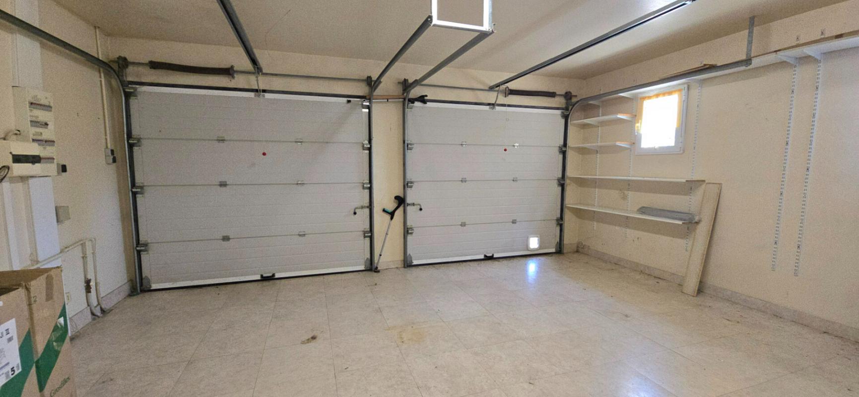 MARSAC-SUR-L'ISLE Maison individuelle de standing, avec piscine et double garage 12