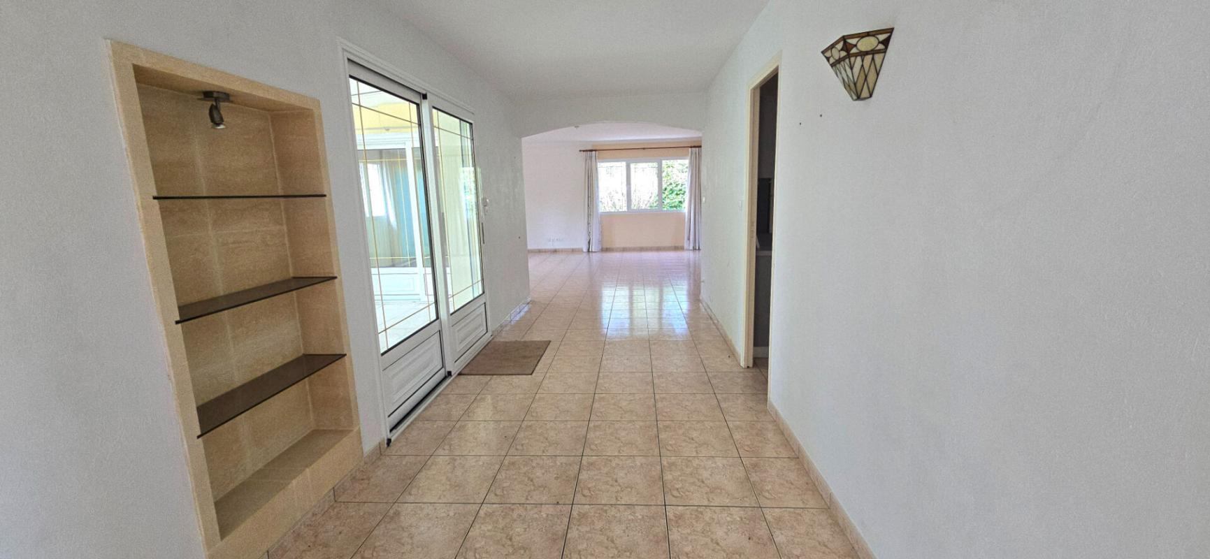 MARSAC-SUR-L'ISLE Maison individuelle de standing, avec piscine et double garage 6