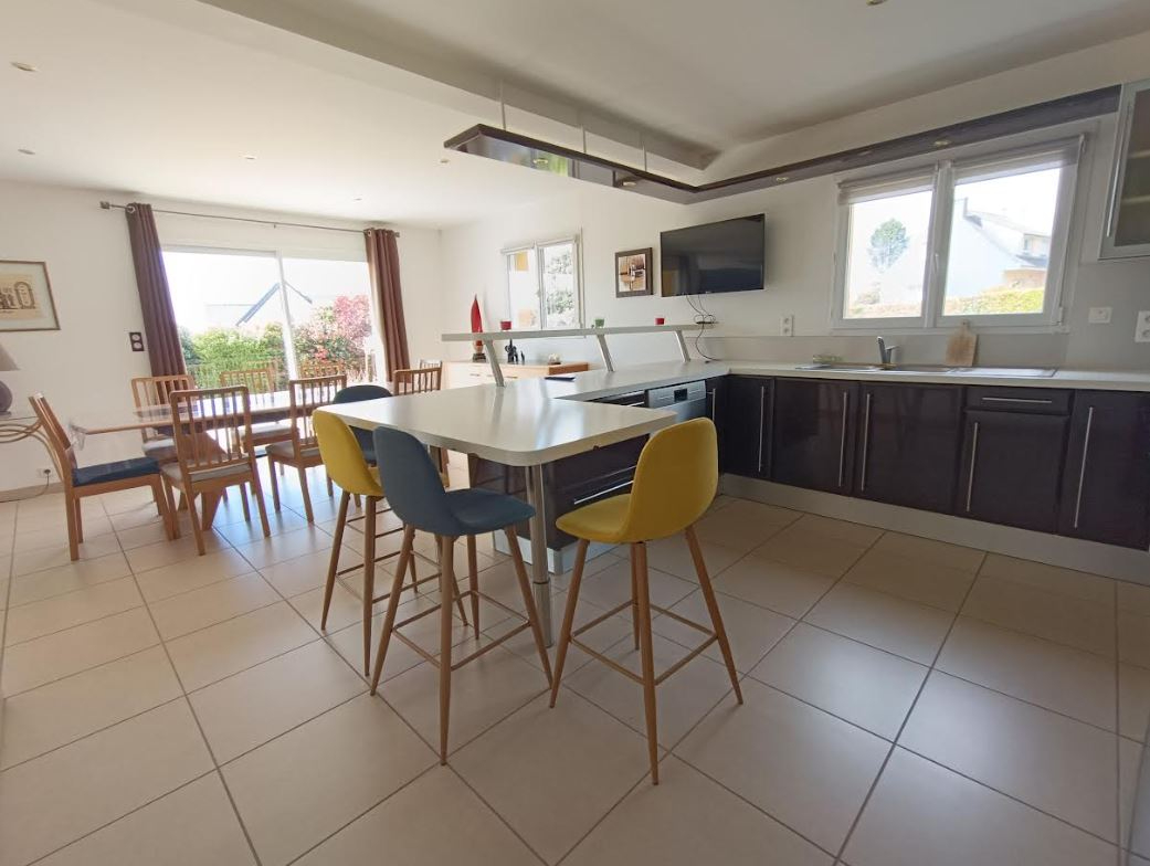 CORAY 29370 Coray maison lumineuse et moderne, 4 chambres, grand salon séjour 23 mn de Quimper 4