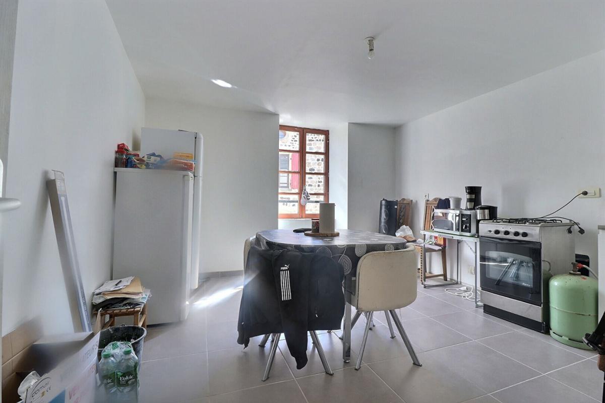 THUEYTS Thueyts, appartement 90m² 1