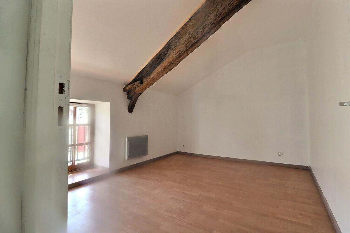THUEYTS Thueyts, appartement 90m² 2