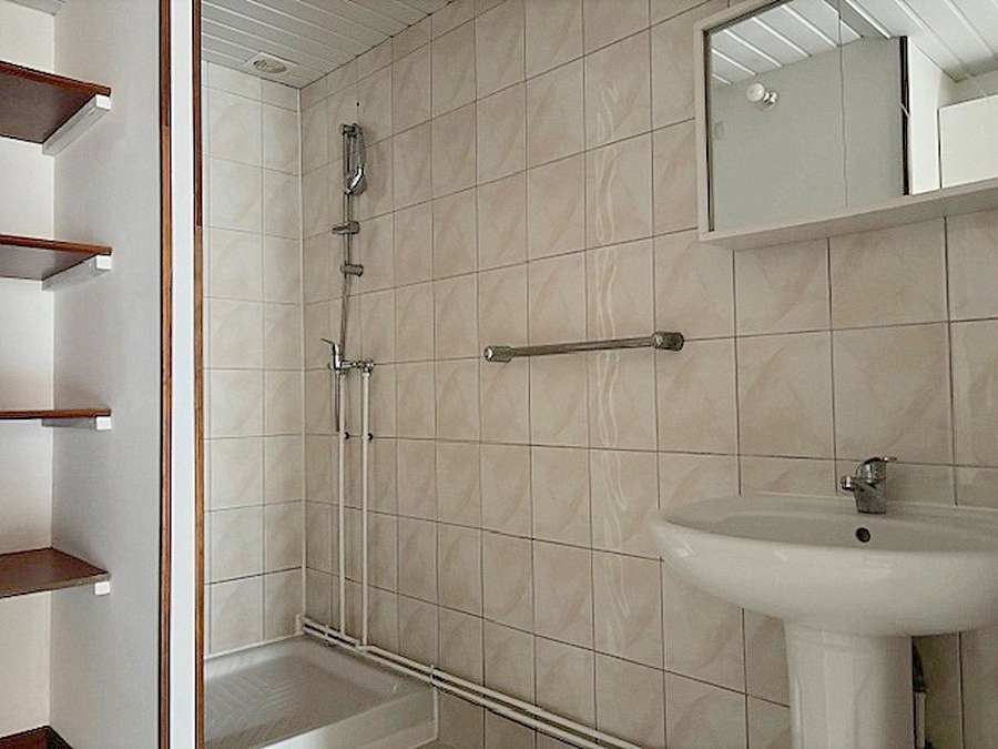 SURGERES Maison Saint Pierre La Noue 77 m2, 2 chambres, bureau garage et extérieur 5