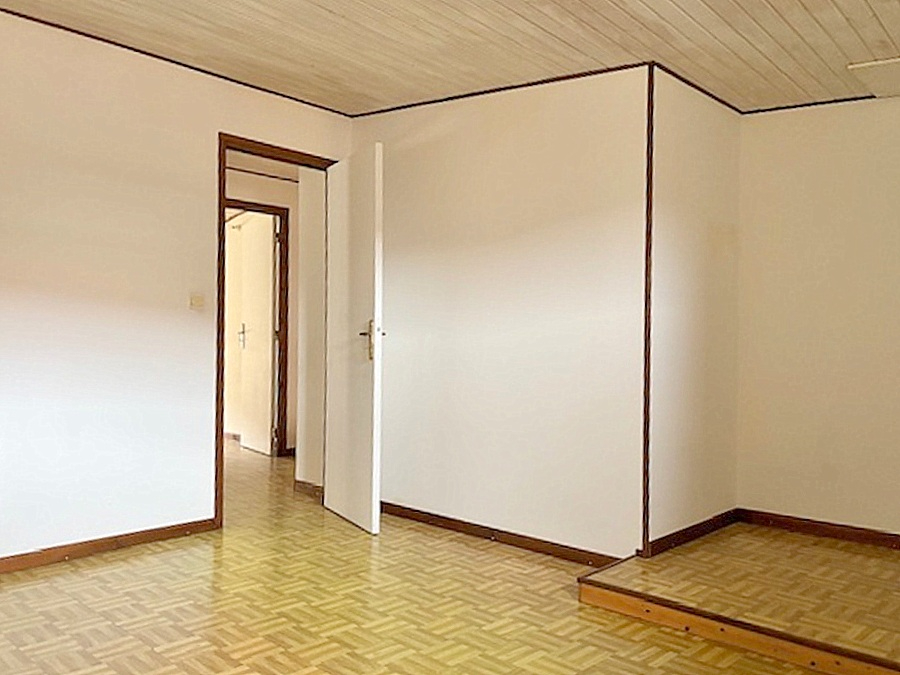 SURGERES Maison Saint Pierre La Noue 77 m2, 2 chambres, bureau garage et extérieur 8