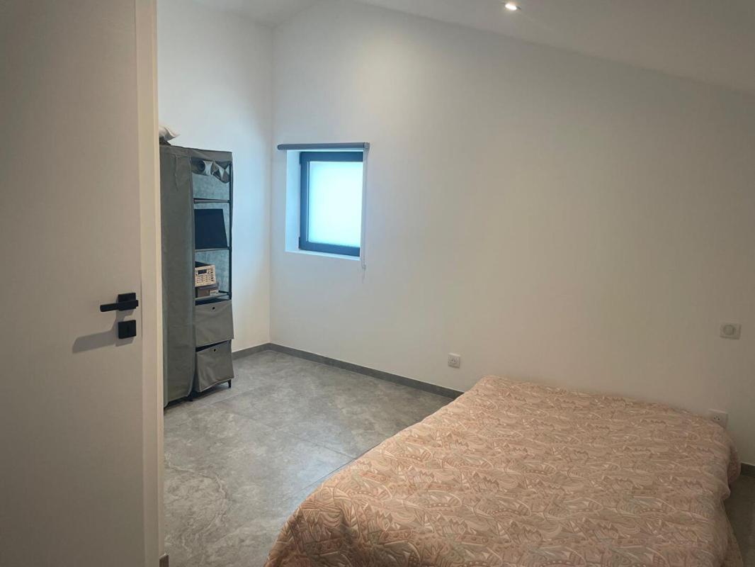 SANARY-SUR-MER Maison Sanary Sur Mer 7 pièce(s) 165 m2 A 1KLM DE LA MER 7