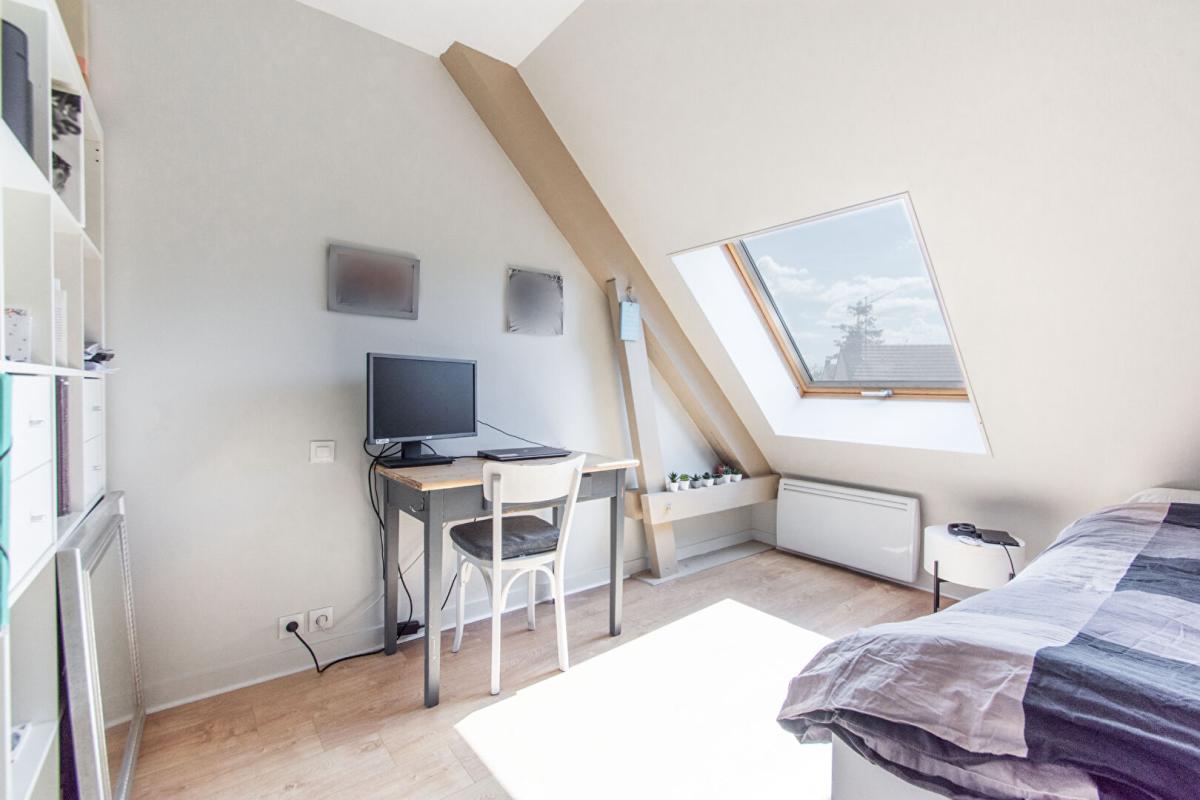 SAINTE-GENEVIEVE-DES-BOIS Maison Sainte Genevieve Des Bois 7 pièce(s) 138 m2 hab - 152 m² au sol 10