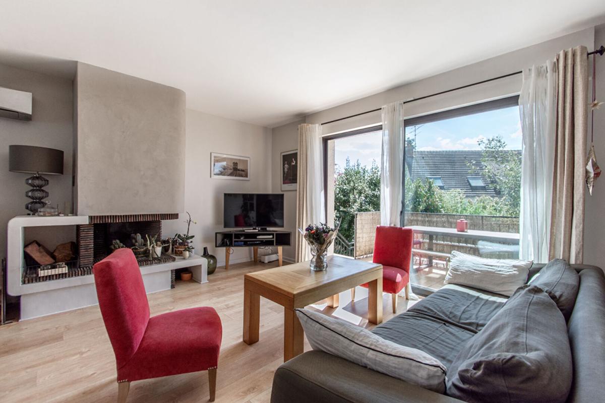 SAINTE-GENEVIEVE-DES-BOIS Maison Sainte Genevieve Des Bois 7 pièce(s) 138 m2 hab - 152 m² au sol 3