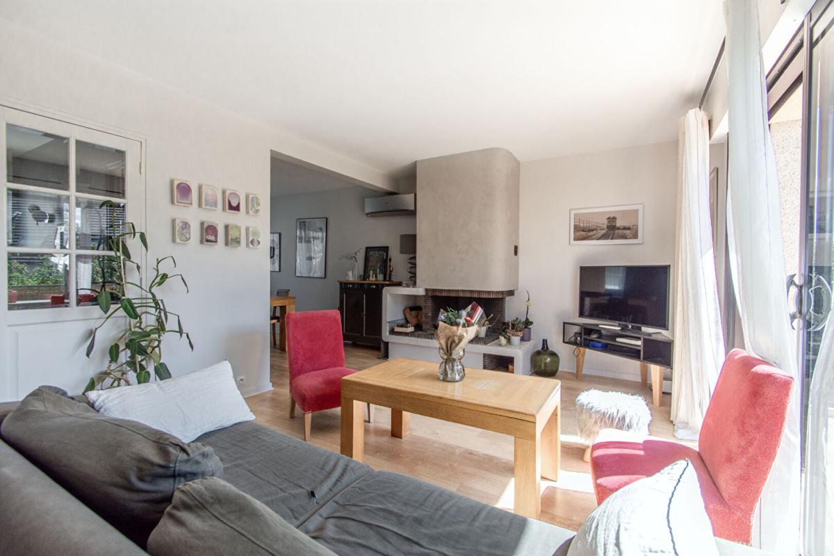 SAINTE-GENEVIEVE-DES-BOIS Maison Sainte Genevieve Des Bois 7 pièce(s) 138 m2 hab - 152 m² au sol 4