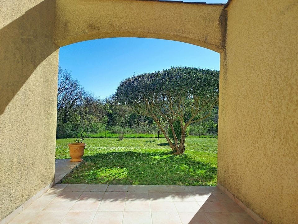 MONTMEYAN Maison Montmeyan 5 pièce(s) 113 m2 avec garage 4