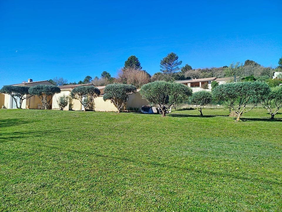 MONTMEYAN Maison Montmeyan 5 pièce(s) 113 m2 avec garage 6