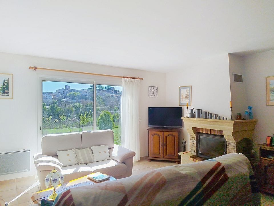 MONTMEYAN Maison Montmeyan 5 pièce(s) 113 m2 avec garage 7