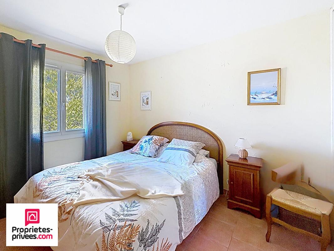 RIANS Rians Villa T5 de plain pied avec garage sur 990 m² 12