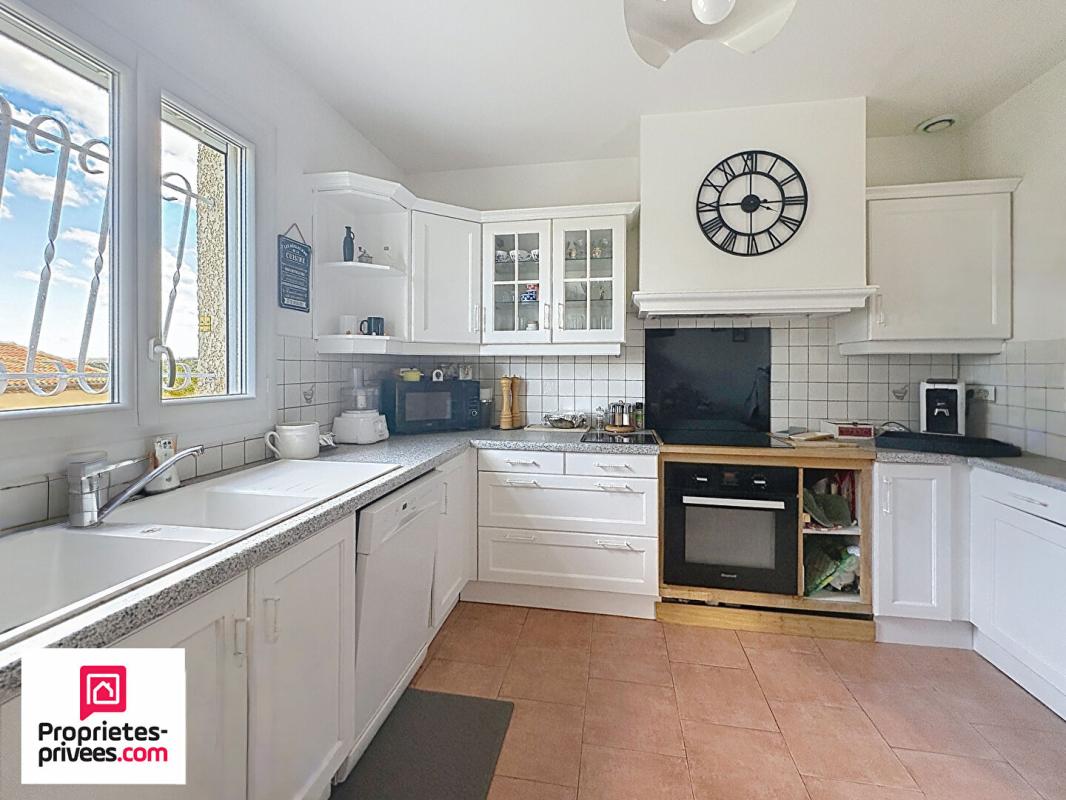 RIANS Rians Villa T5 de plain pied avec garage sur 990 m² 4