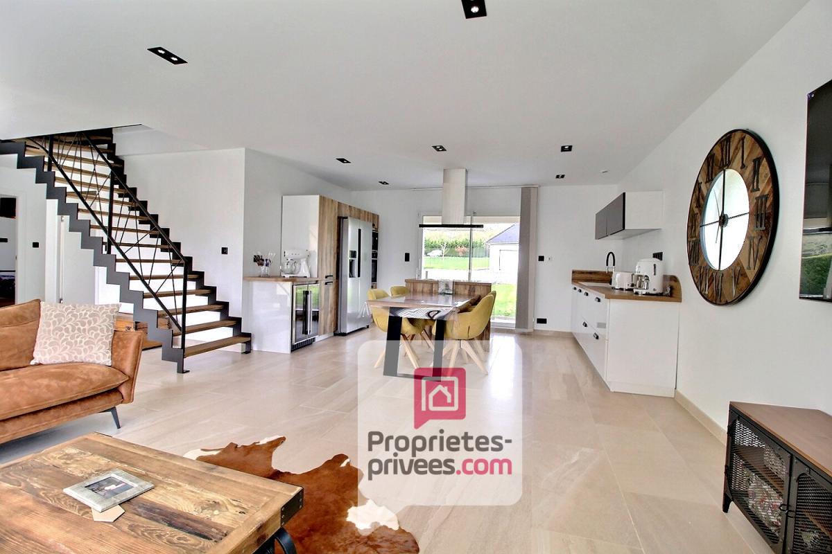 MONTARGIS 12 mn Gare de MONTARGIS - A VENDRE MAISON CONTEMPORAINE RECENTE 5 PIECES, 4 CHAMBRES + STUDIO INDEPENDANT, TERRAIN CLOS 3476 m2 2