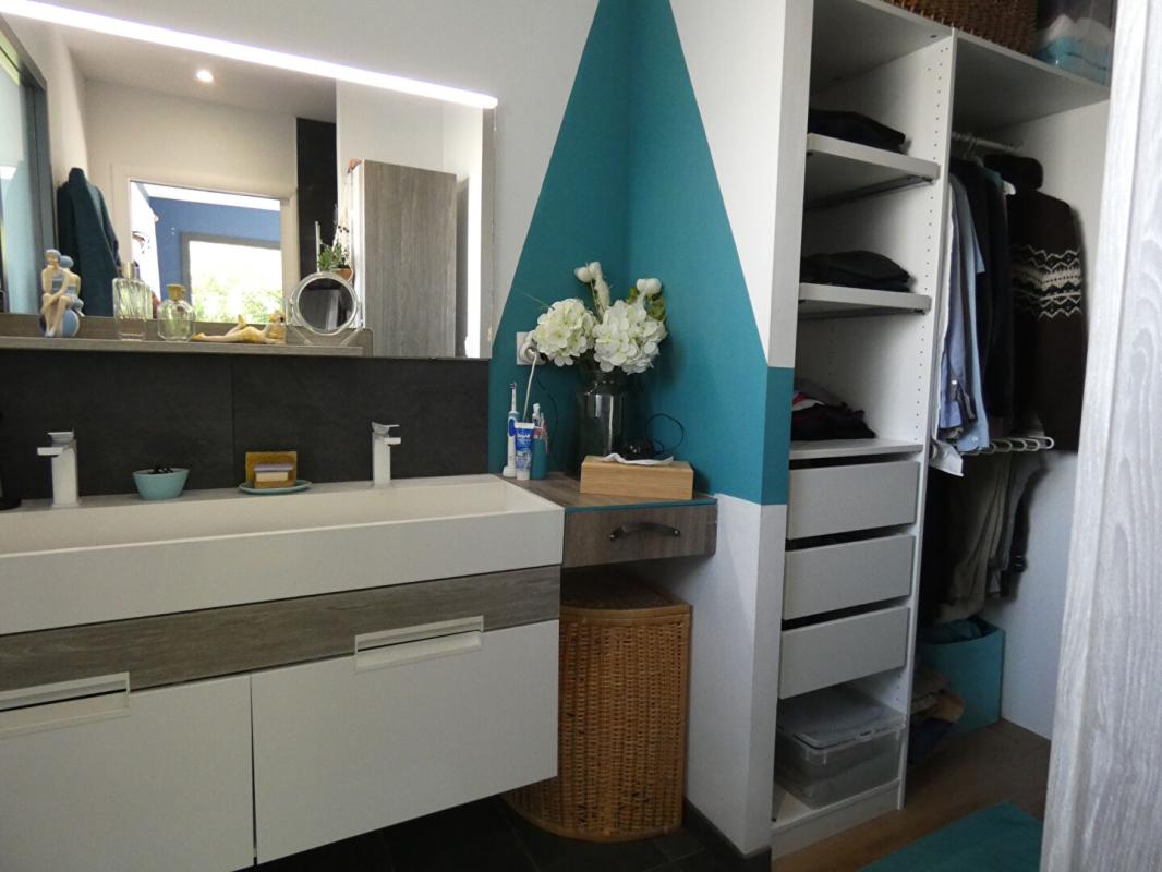 SAINT-PIERRE-DE-PLESGUEN Magnifique maison d'architecte de 150m2 avec son gîte de 53m2, sur un terrain de 2 369m2 14