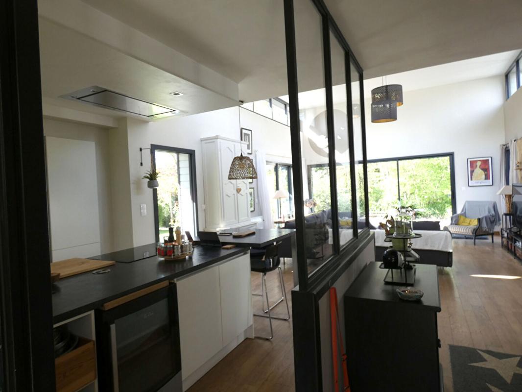 SAINT-PIERRE-DE-PLESGUEN Magnifique maison d'architecte de 150m2 avec son gîte de 53m2, sur un terrain de 2 369m2 6