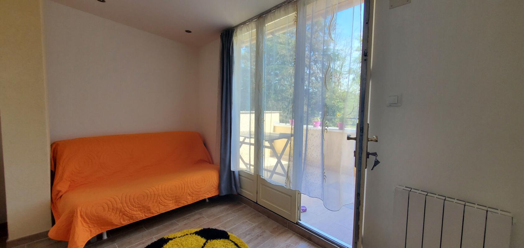 BESSEGES Appartement Besseges 3 pièces 8