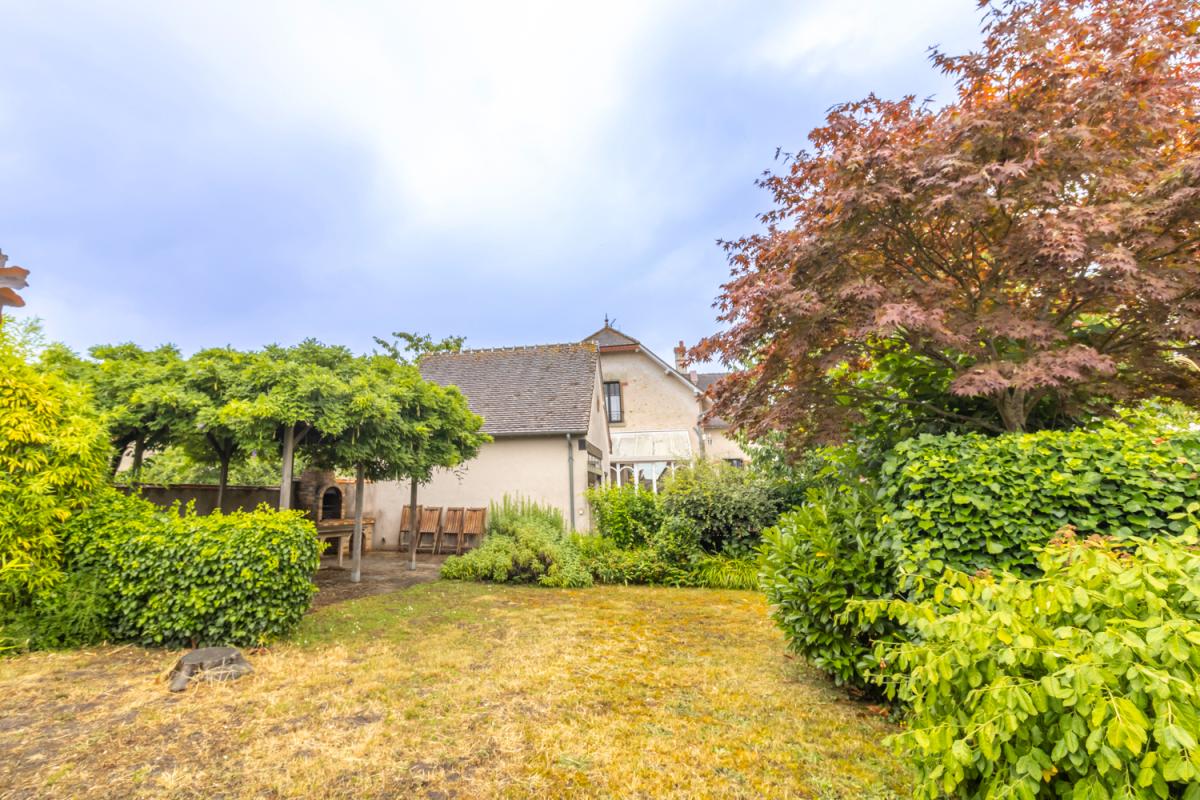 CHABRIS Maison Chabris 9 pièce(s) 233 m2 18