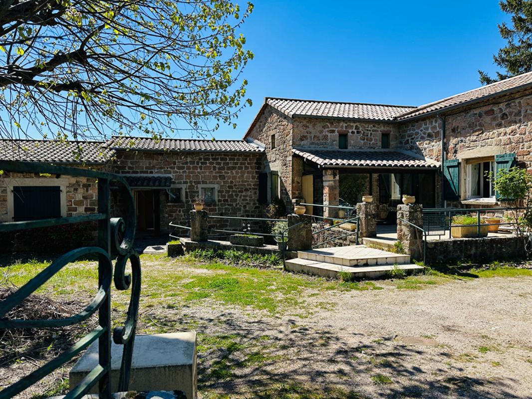 PLANZOLLES Maison et Gîtes Planzolles 10 pièce(s) 292 m2 1