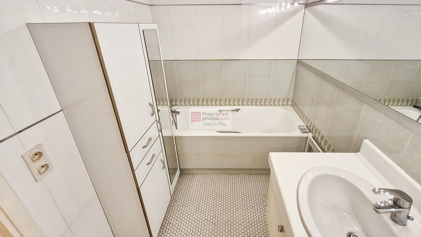 VERSAILLES Appartement  terrasse  4 pièces  92 m2  Versailles 10