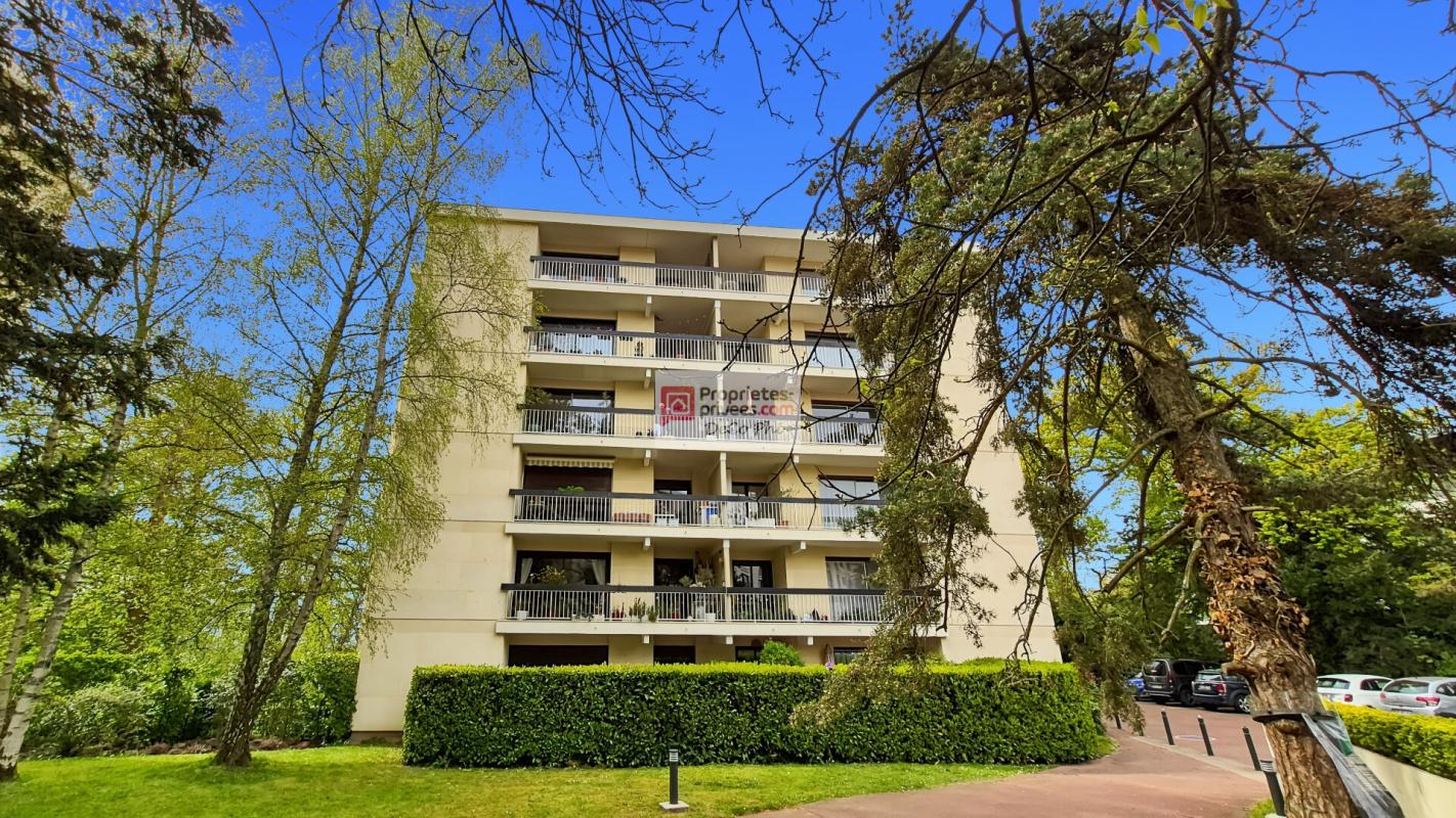 VERSAILLES Appartement  terrasse  4 pièces  92 m2  Versailles 15