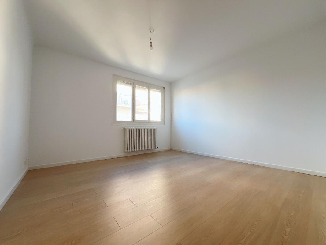 PERPIGNAN Charmant appartement T3 entièrement rénové de 64 m² au 2 eme étage sans ascenseur d'une petite copropriété 6