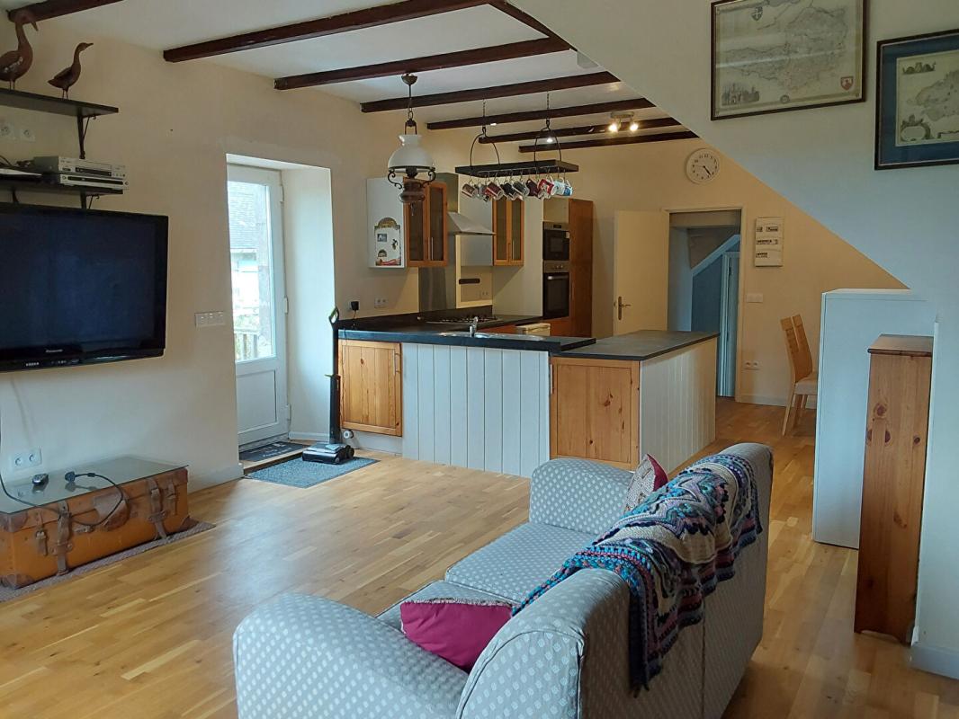 ROSTRENEN Maison double Rostrenen 6 pièce(s) 142 m2 13