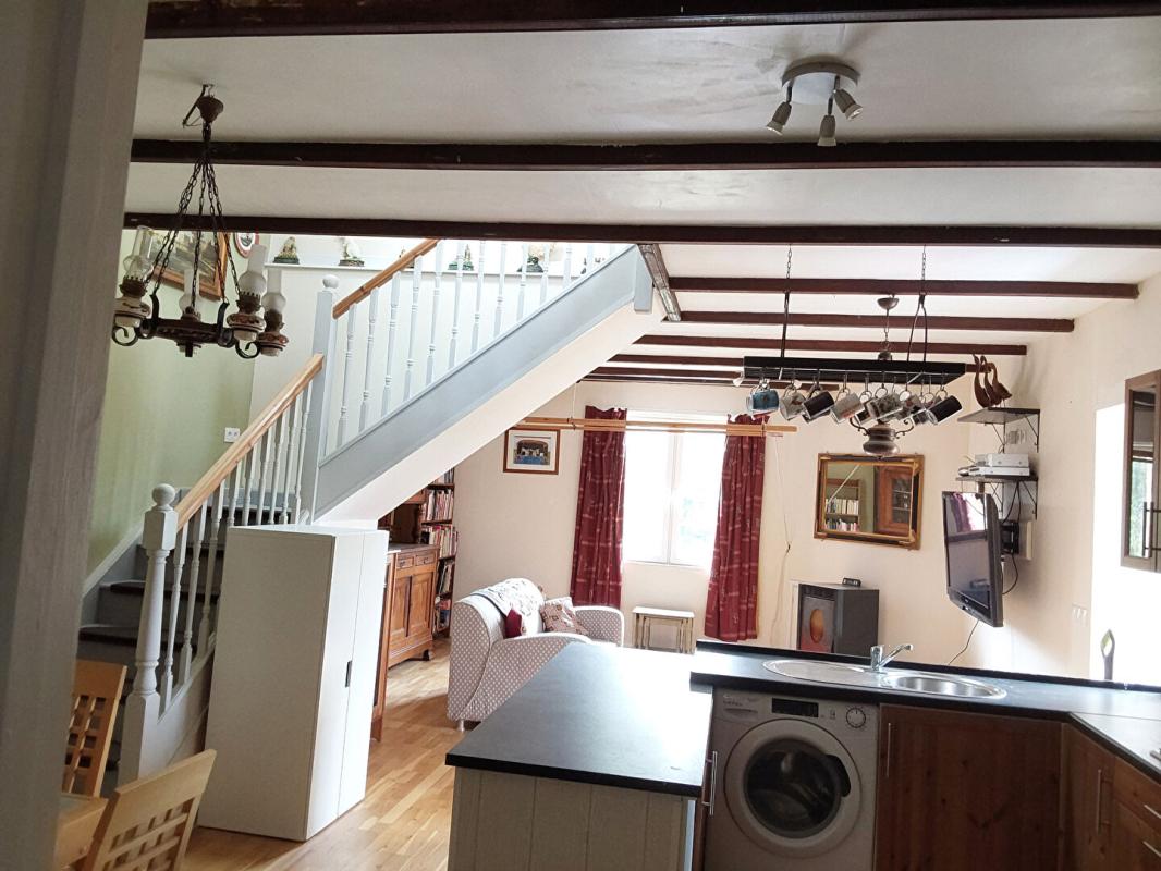 ROSTRENEN Maison double Rostrenen 6 pièce(s) 142 m2 2