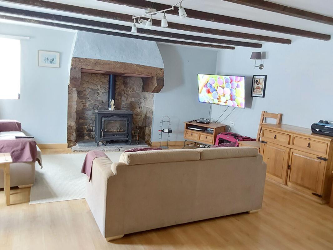 ROSTRENEN Maison double Rostrenen 6 pièce(s) 142 m2 3