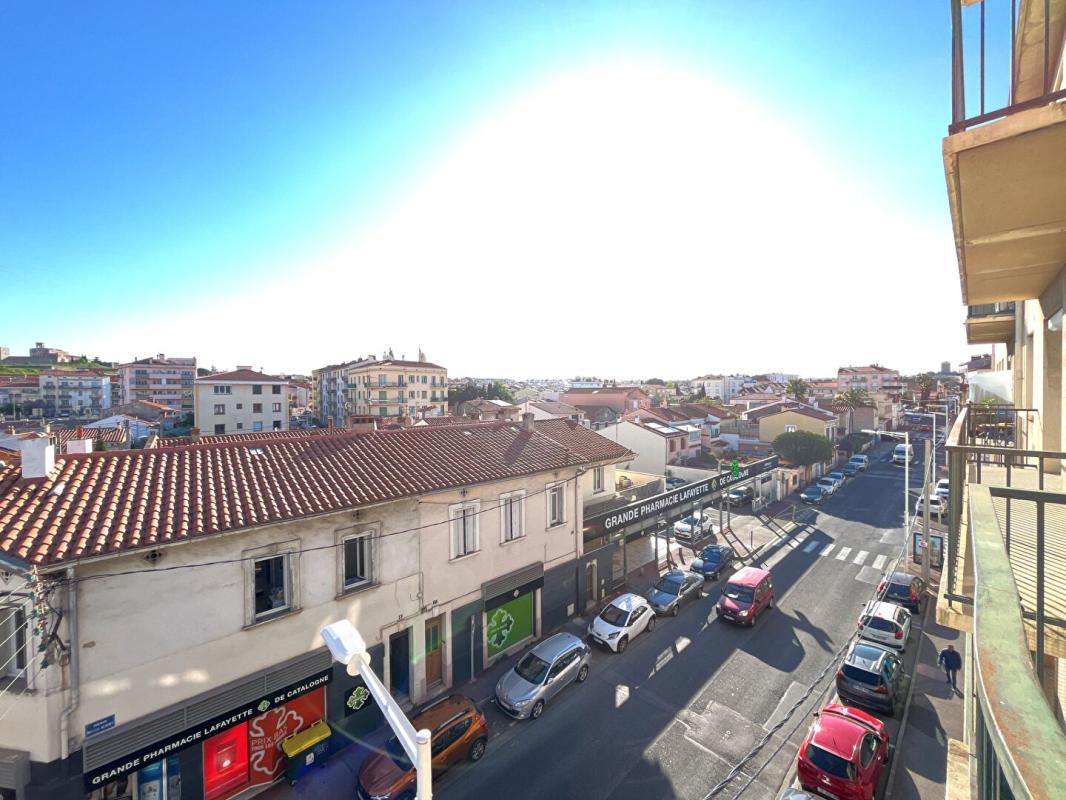 PERPIGNAN Charmant appartement de type T3/T4 de 106 m² très spacieux avec balcon au 2 ème étage sans ascenseur 2