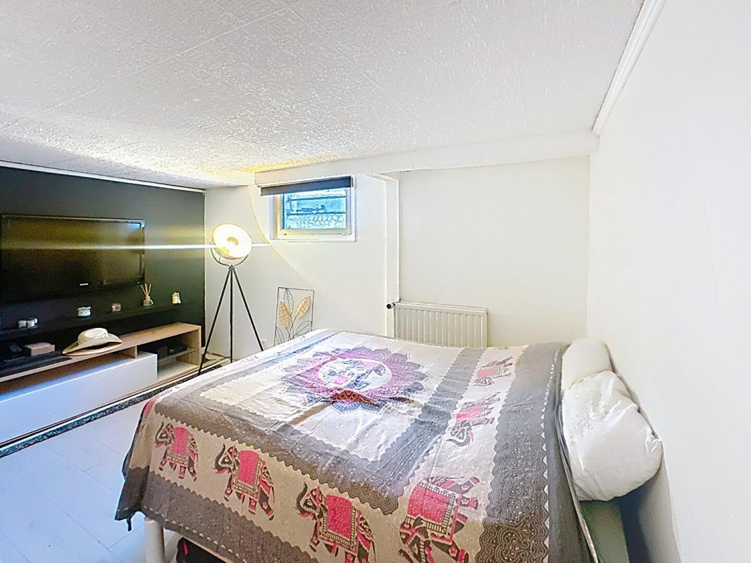 SAINT-ARNOULT Maison de plain pied , avec appartement proche commerces - 224 m² au sol 12