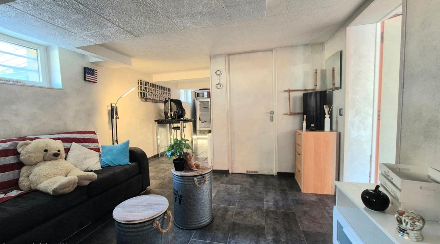 SAINT-ARNOULT Maison de plain pied , avec appartement proche commerces - 224 m² au sol 14