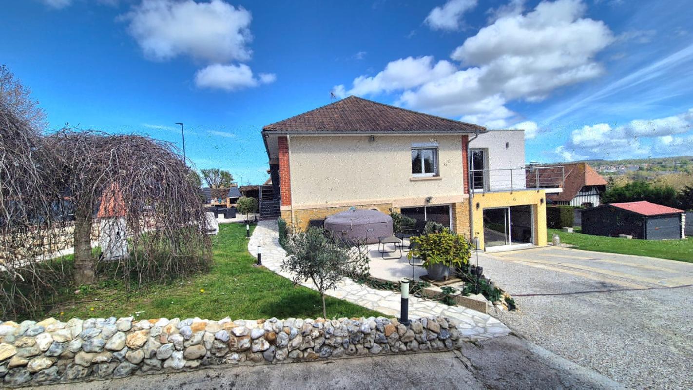 SAINT-ARNOULT Maison de plain pied , avec appartement proche commerces - 224 m² au sol 17