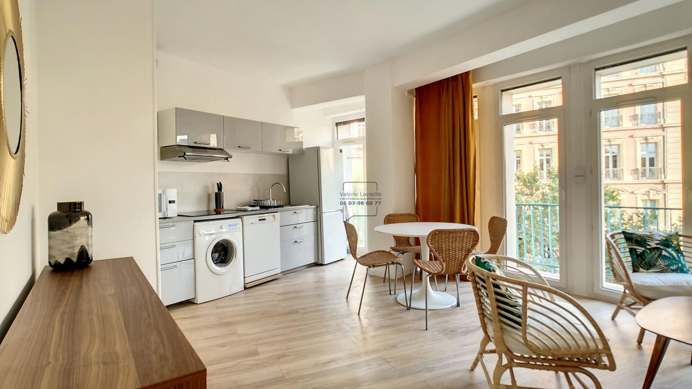 MARSEILLE-1ER-ARRONDISSEMENT MARSEILLE (13001) Building Canebière - Exclusivité - Appartement T4 meublé + grand balcon avec vue 11